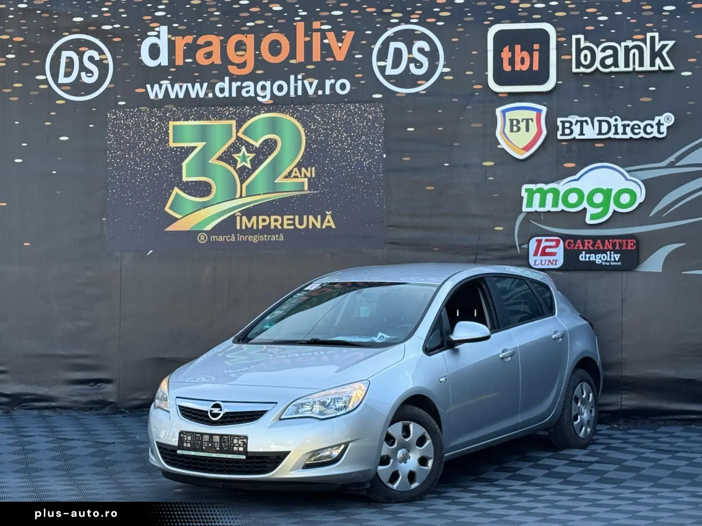 Opel Astra 2011