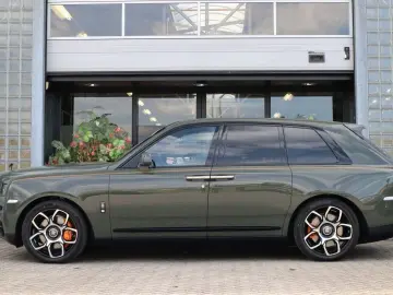 ROLLS ROYCE Cullinan BLACK BADGE 6.75 V12 Fu-Shion   Sterren