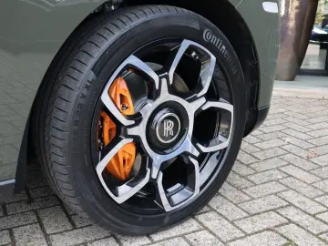 ROLLS ROYCE Cullinan BLACK BADGE 6.75 V12 Fu-Shion   Sterren