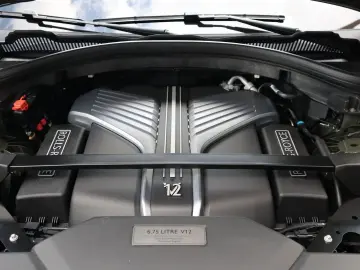 ROLLS ROYCE Cullinan BLACK BADGE 6.75 V12 Fu-Shion   Sterren