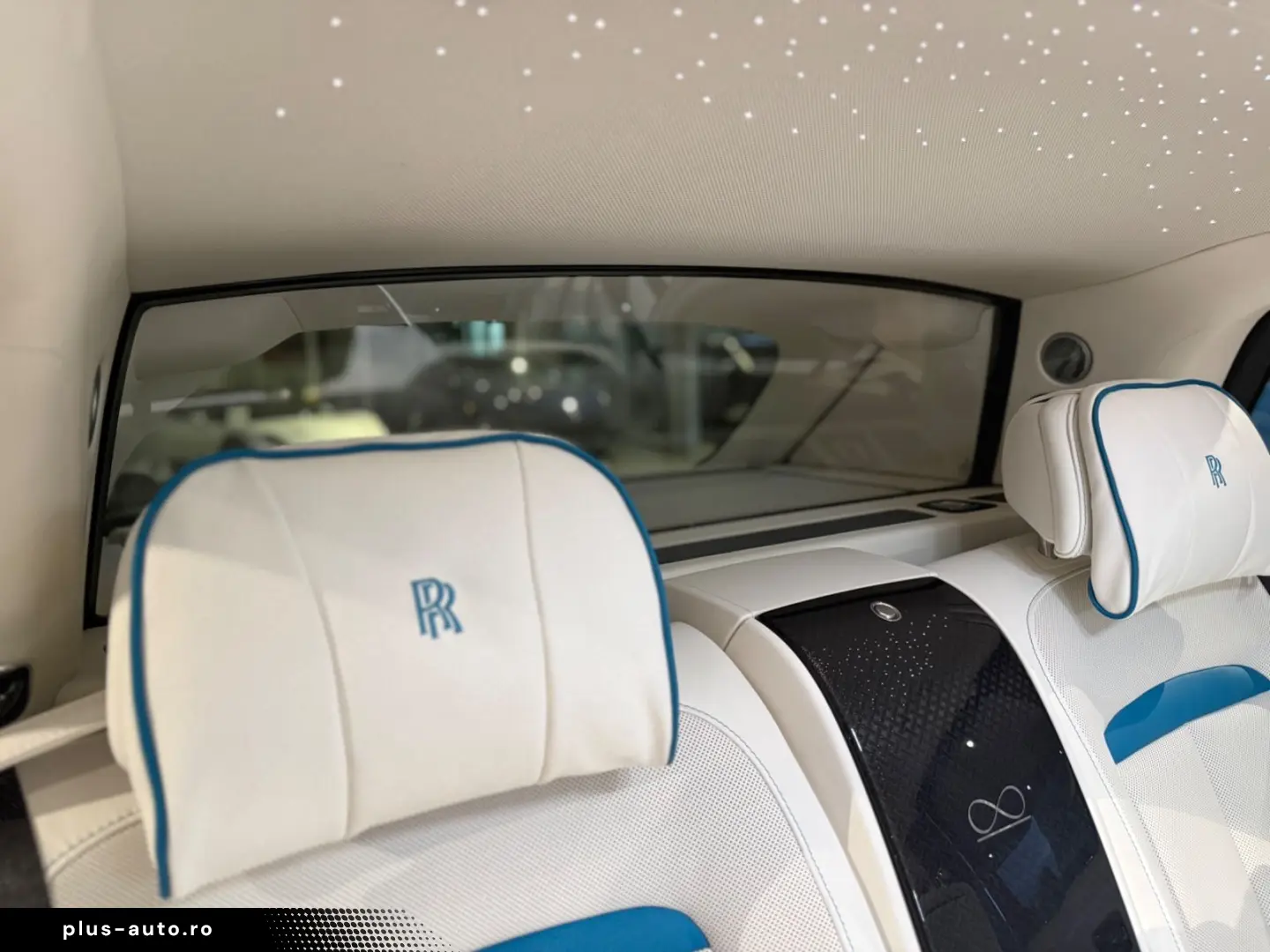 ROLLS ROYCE Cullinan Black Badge THEATRE STARS REFRIGERANT
