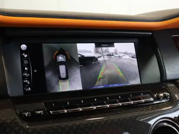 ROLLS ROYCE Cullinan 6.8 V12 Black Badge TV SKY MANDARIN 22