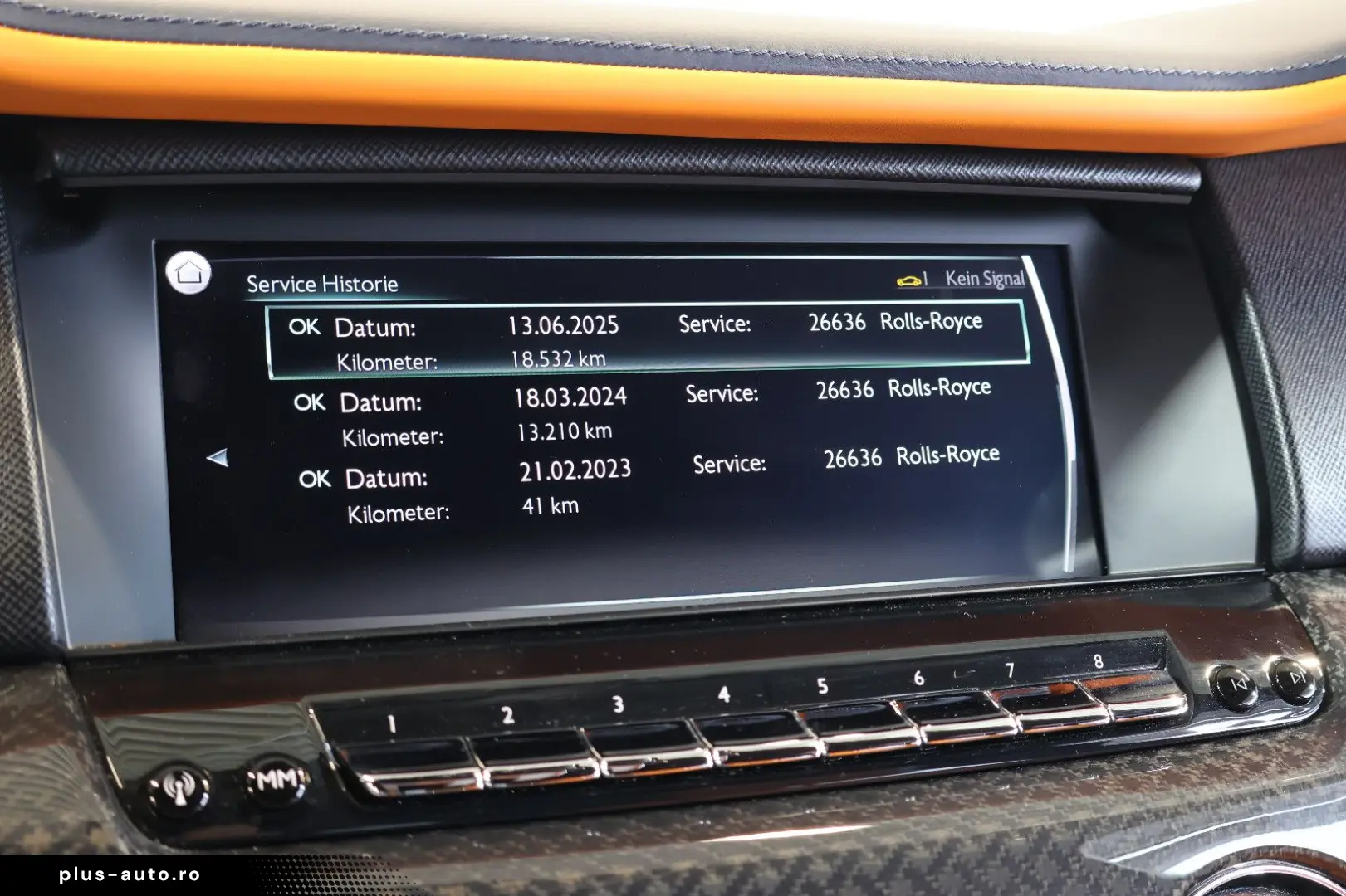 ROLLS ROYCE Cullinan 6.8 V12 Black Badge TV SKY MANDARIN 22