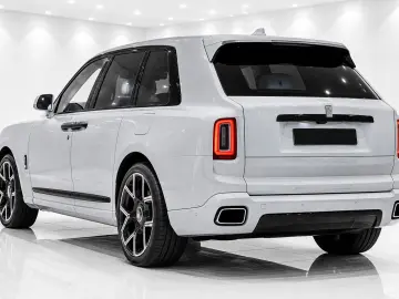 Rolls-Royce CULLINAN SERIES II BLACK BADGE
