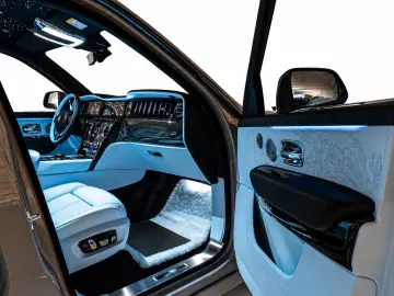 Rolls-Royce CULLINAN SERIES II BLACK BADGE