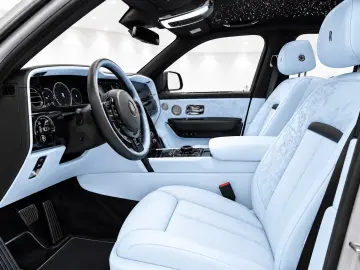 Rolls-Royce CULLINAN SERIES II BLACK BADGE