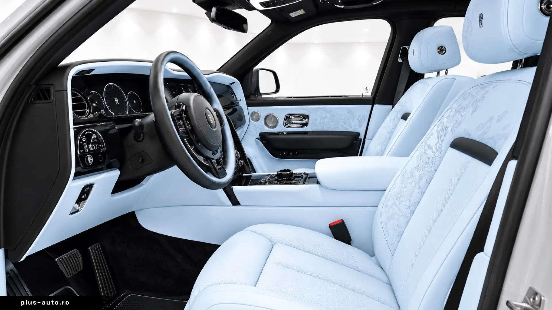 Rolls-Royce CULLINAN SERIES II BLACK BADGE