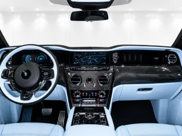 Rolls-Royce CULLINAN SERIES II BLACK BADGE