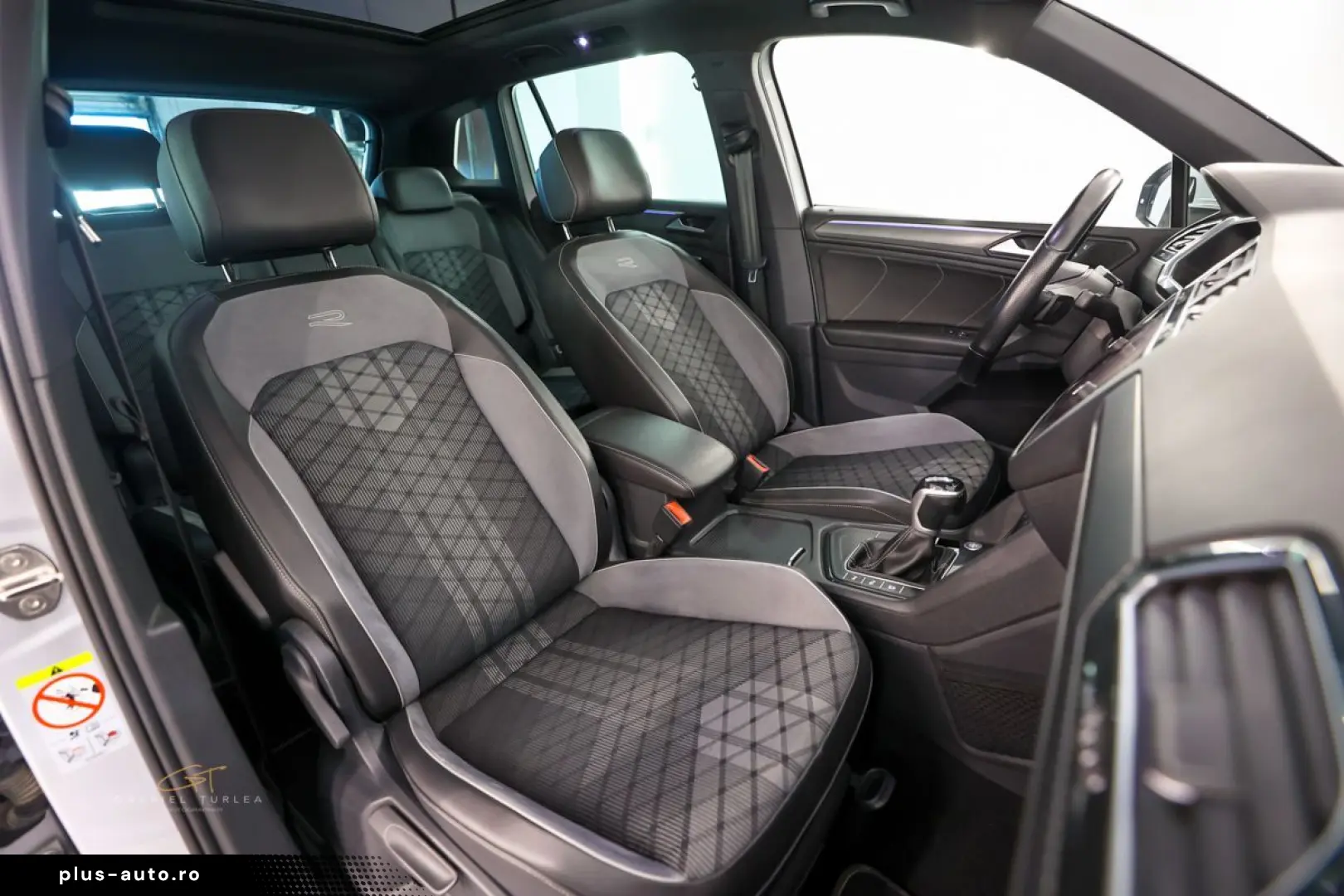 Volkswagen Tiguan R-Line 2.0TDI DSG