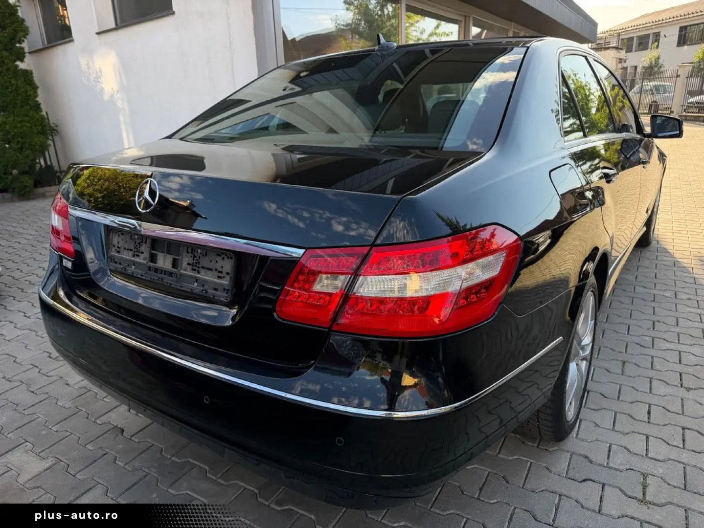 Mercedes-Benz E