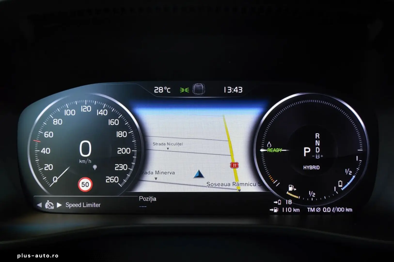 2022 Volvo XC-40 T4 Recharge Plug-in Hybrid Plus Dark   Rate