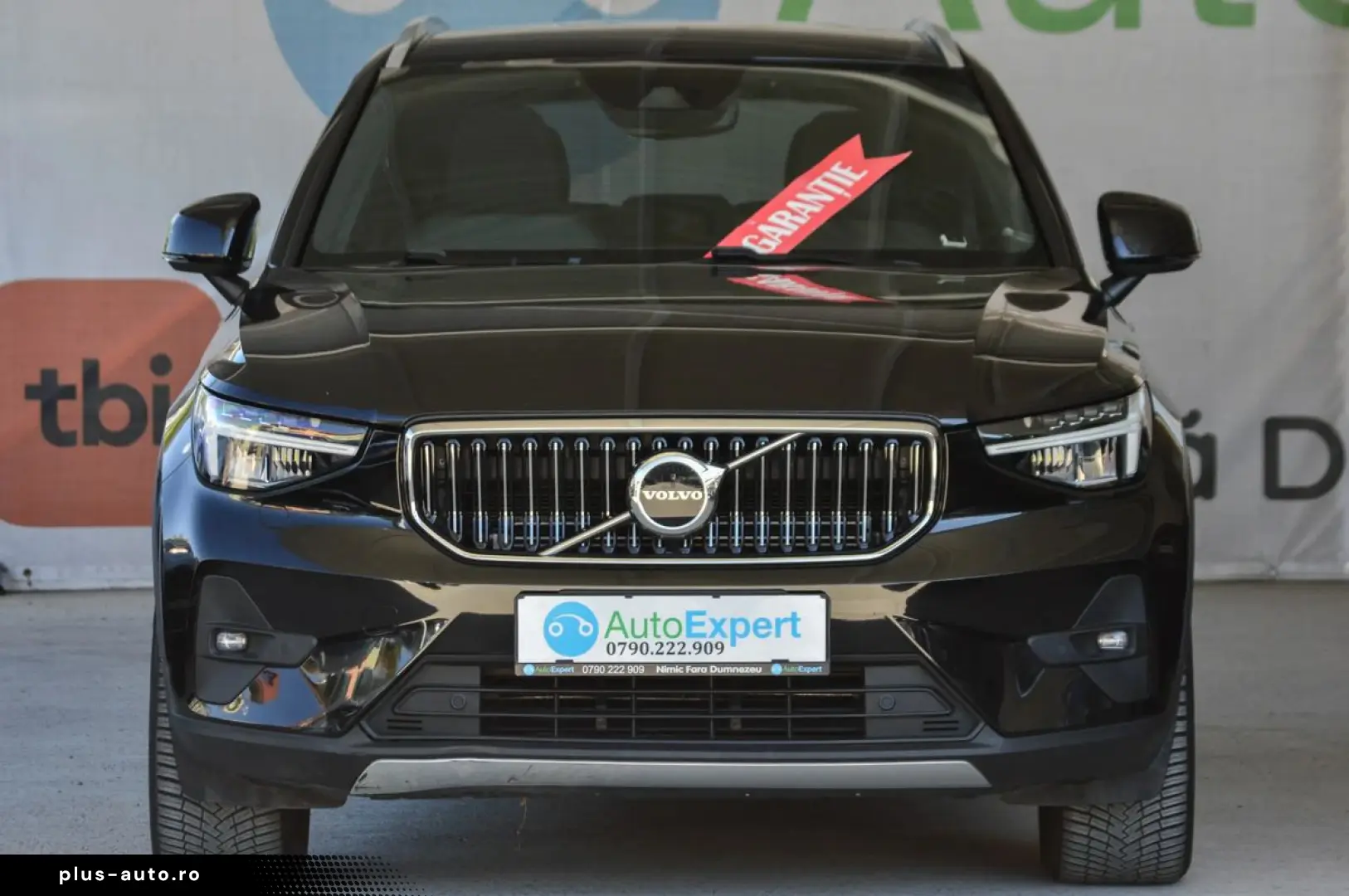 2022 Volvo XC-40 T4 Recharge Plug-in Hybrid Plus Dark   Rate