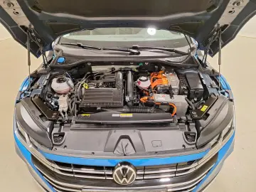 VW Arteon 1.4 TSI Elegance eHybrid Matrix HuD LED