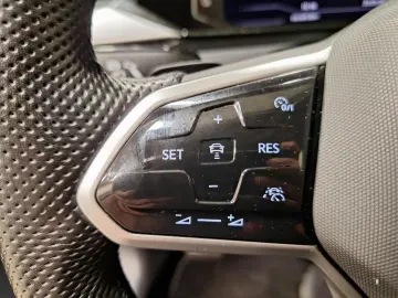 VW Arteon 1.4 TSI Elegance eHybrid Matrix HuD LED