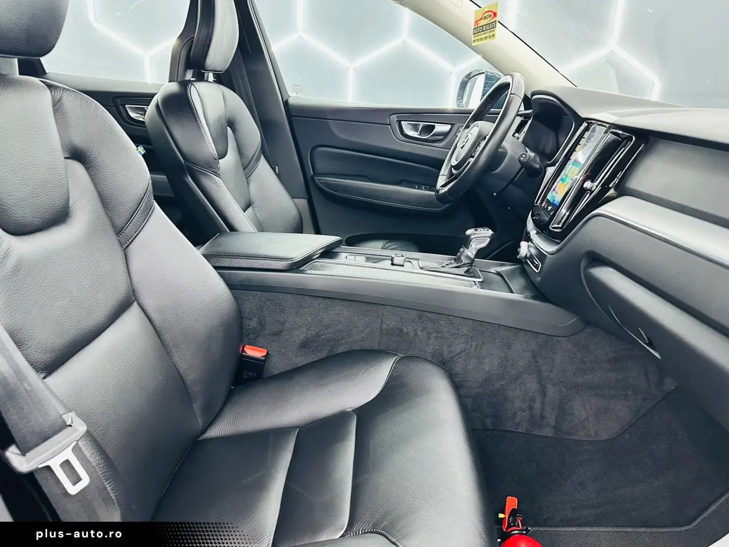 VOLVO XC60 2018 2.0D E6 4X4 Garantie 12 Luni Rate Avans 0 Do