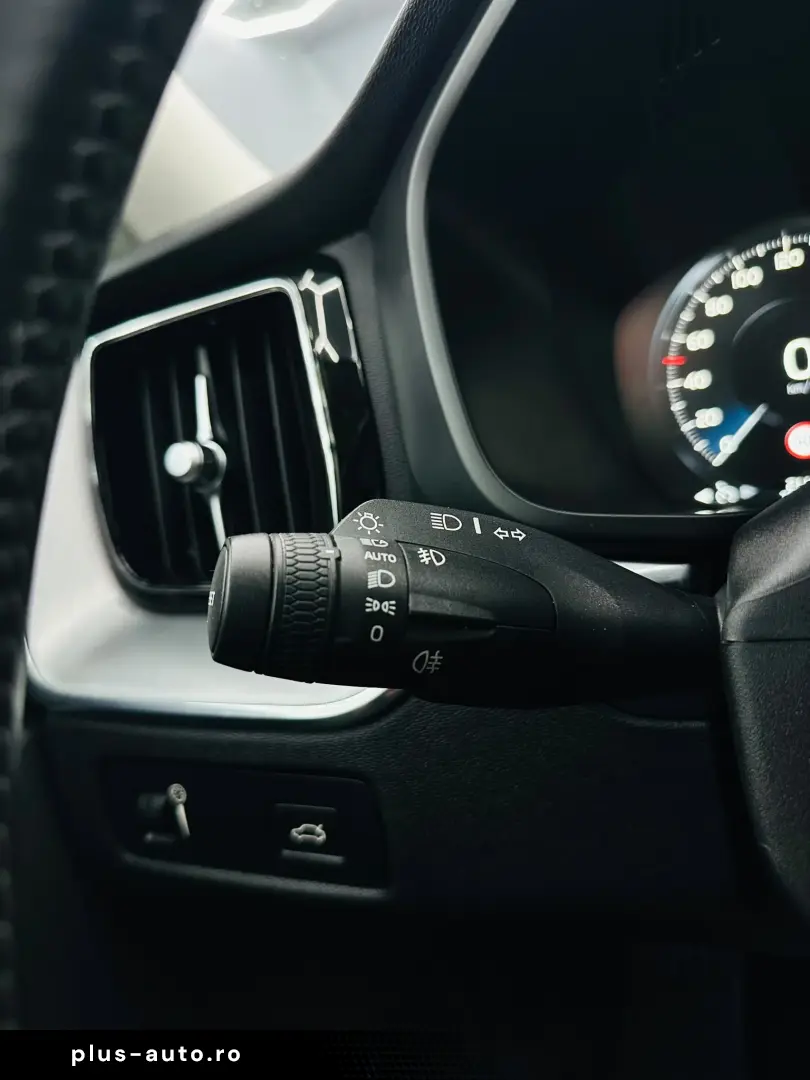 VOLVO XC60 2018 2.0D E6 4X4 Garantie 12 Luni Rate Avans 0 Do