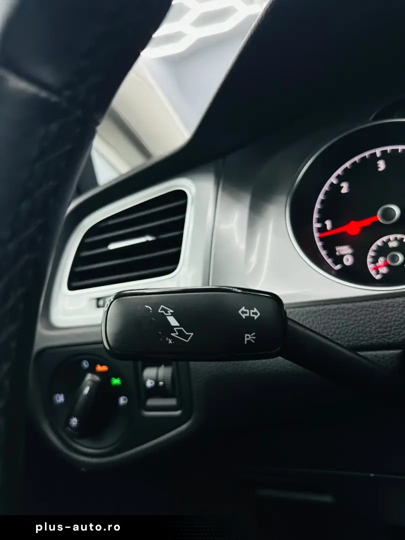 VOLKSWAGEN GOLF 2015 1.6D E6 Garantie 12 Luni Rate Avans 0 D