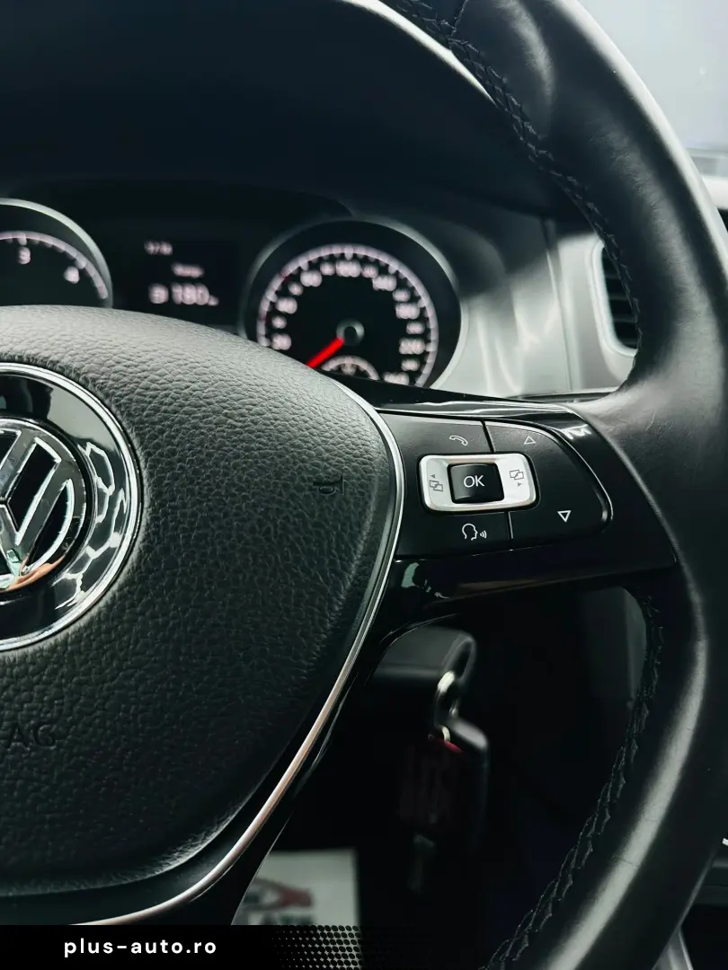 VOLKSWAGEN GOLF 2015 1.6D E6 Garantie 12 Luni Rate Avans 0 D