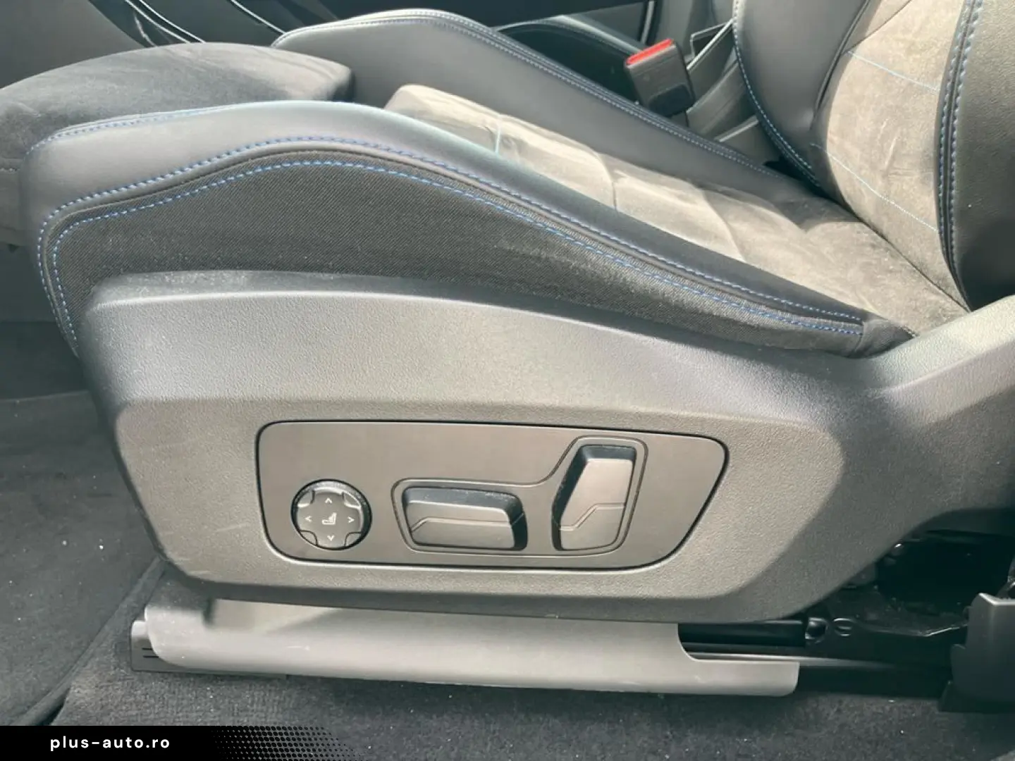 BMW iX1 eDrive20 M Sport AHK ACC H K Memory SHZ
