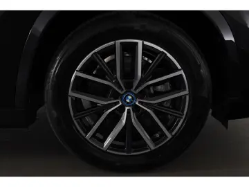 BMW iX1 xDrive30 M Sport Head-Up Display Sitzheizung