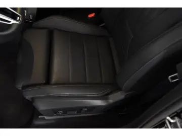 BMW iX1 xDrive30 M Sport Head-Up Display Sitzheizung