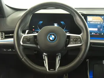 BMW iX1 xDrive30 M Sport AHK DriveAss  Aktivsitz H K