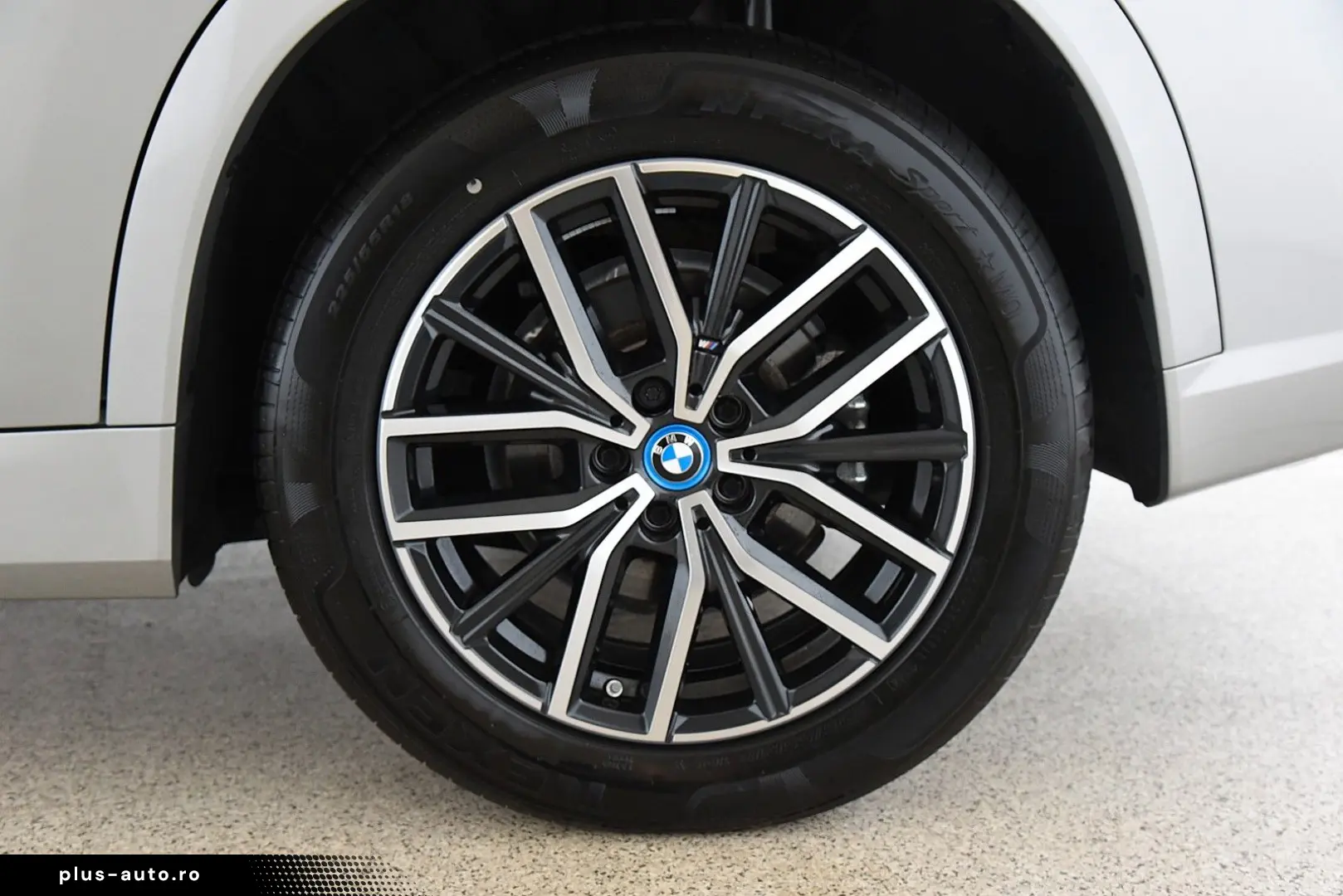 BMW iX1 xDrive30 M Sport AHK DriveAss  Aktivsitz H K
