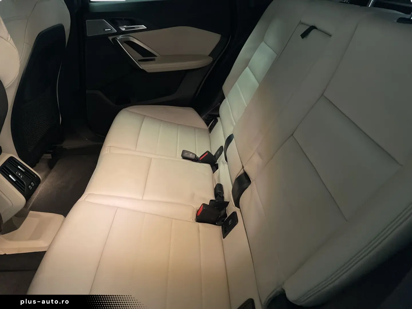 BMW iX1 xDrive30 M Sport AHK Driv.Assist.Prof LED
