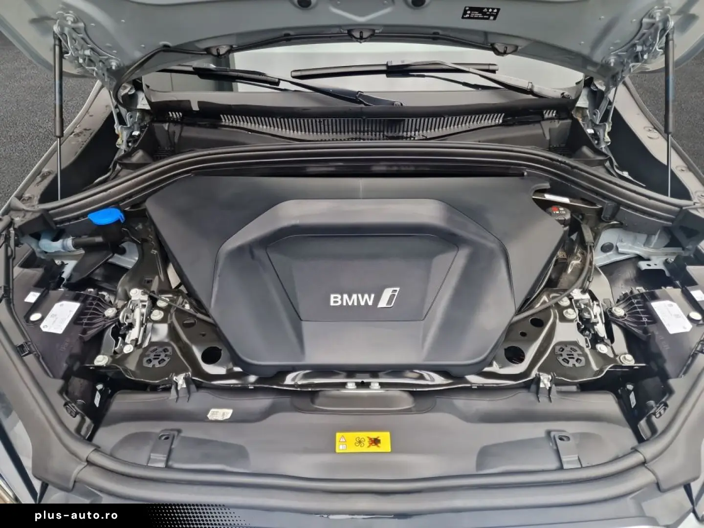 BMW iX2 xDrive30 xDrive M Sport  HUD