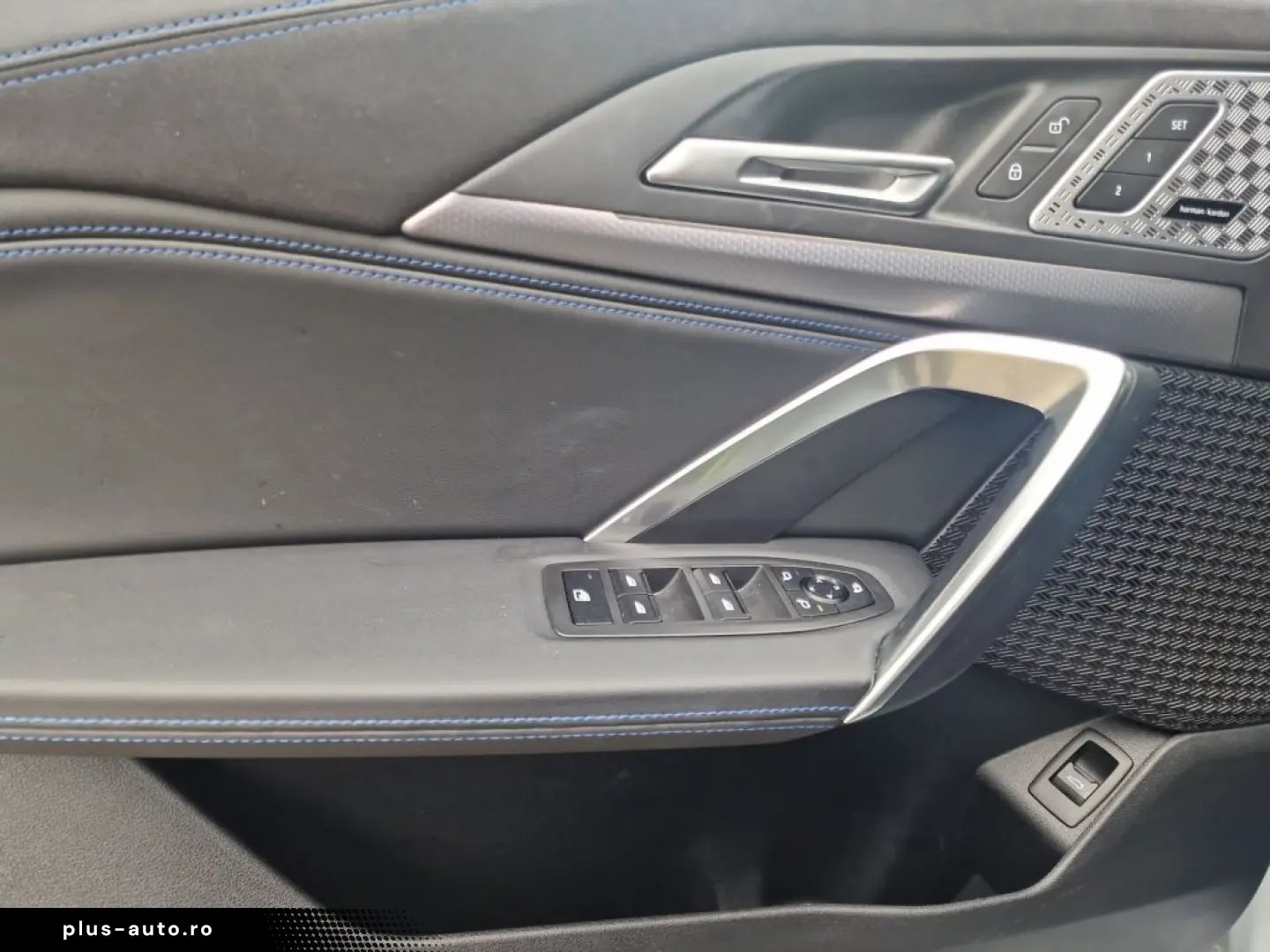 BMW iX2 xDrive30 xDrive M Sport  HUD