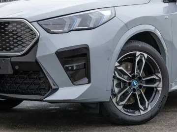 BMW iX2 xDrive30e M Sport Innovation H&K