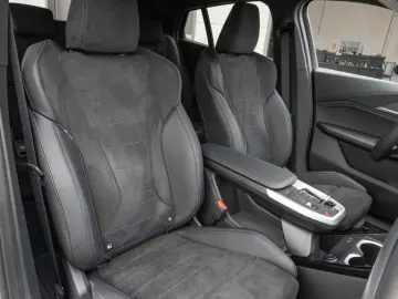 BMW iX2 xDrive30e M Sport Innovation H&K