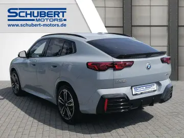 BMW iX2 xDrive30 M SPORT ICONIC GLOW H K 360GRAD MEM