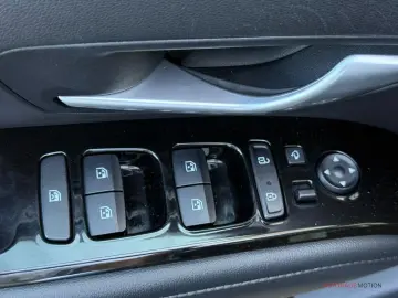 HYUNDAI Tucson Mild-Hybrid 4WD Pano Navi Kamera LED Appl