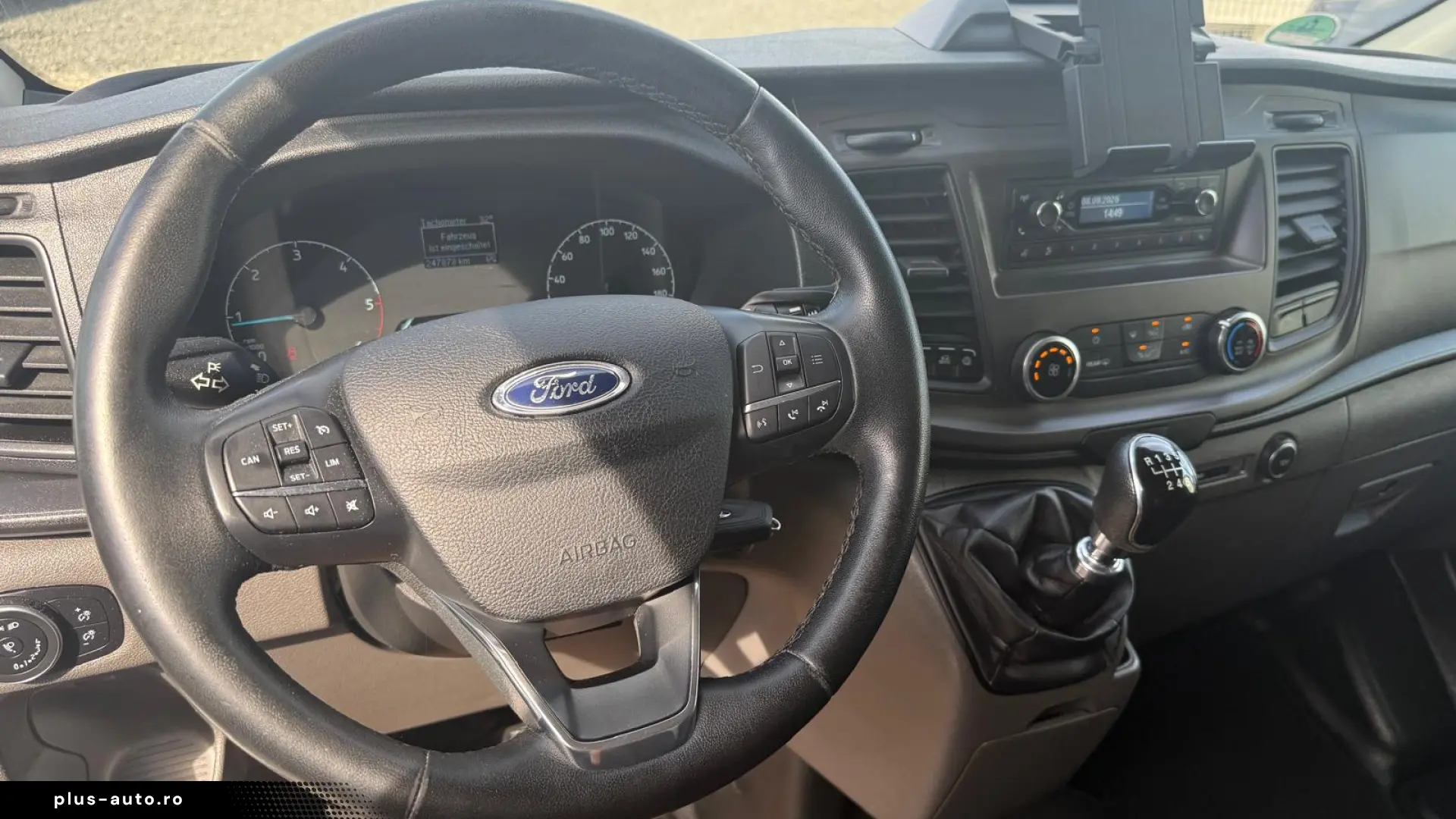 FORD TRANSIT CUSTOM    2020