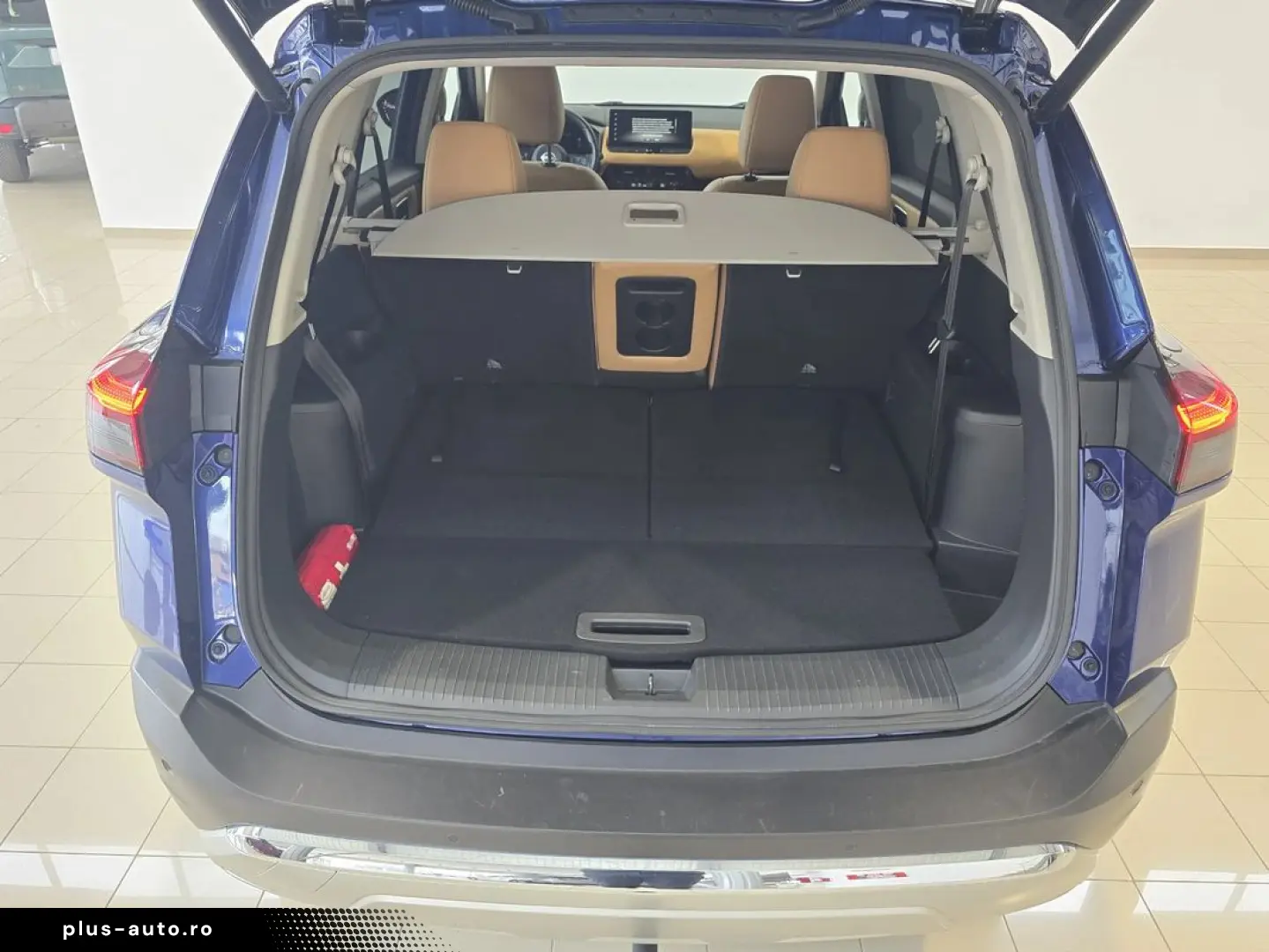 Nissan X-Trail e4force 214 cp