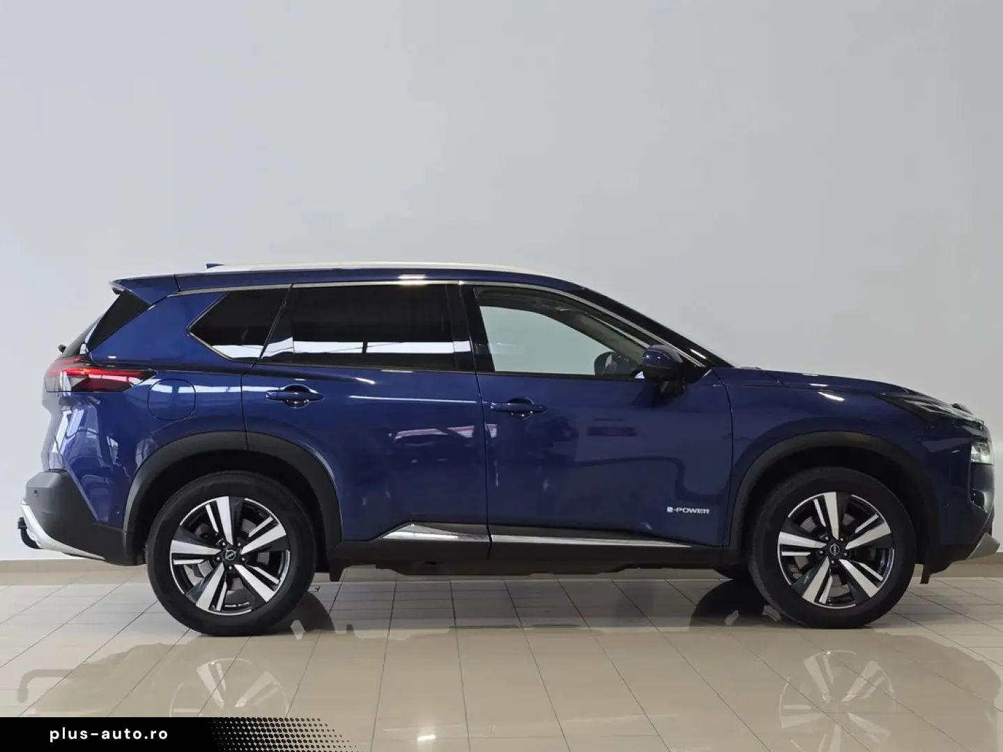 Nissan X-Trail e4force 214 cp