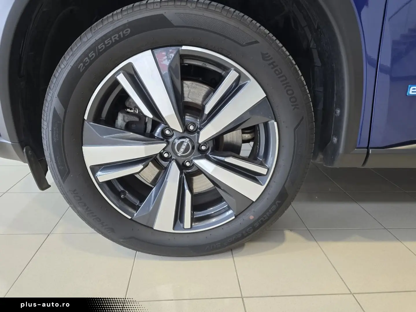 Nissan X-Trail e4force 214 cp