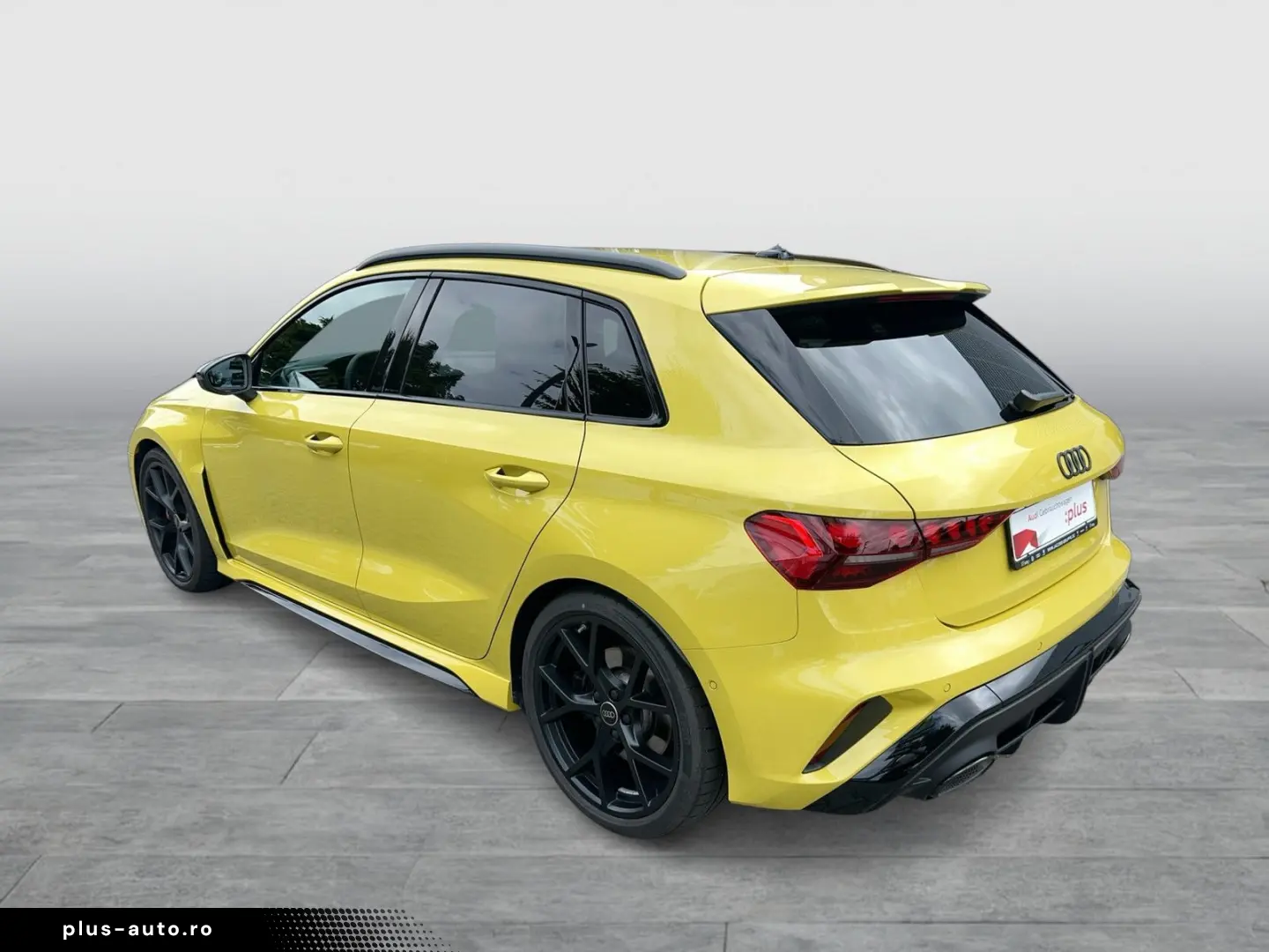 AUDI RS3 2025 — imagine 3