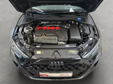 AUDI RS3 Limousine 2.5 TFSI Quattro Matrix HuD Pano Sonos