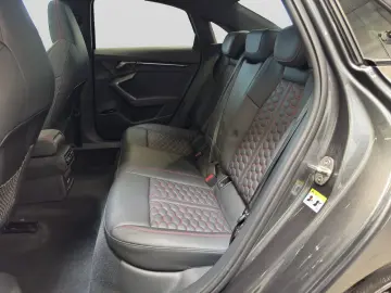 AUDI RS3 Limousine 2.5 TFSI Quattro Matrix HuD Pano Sonos