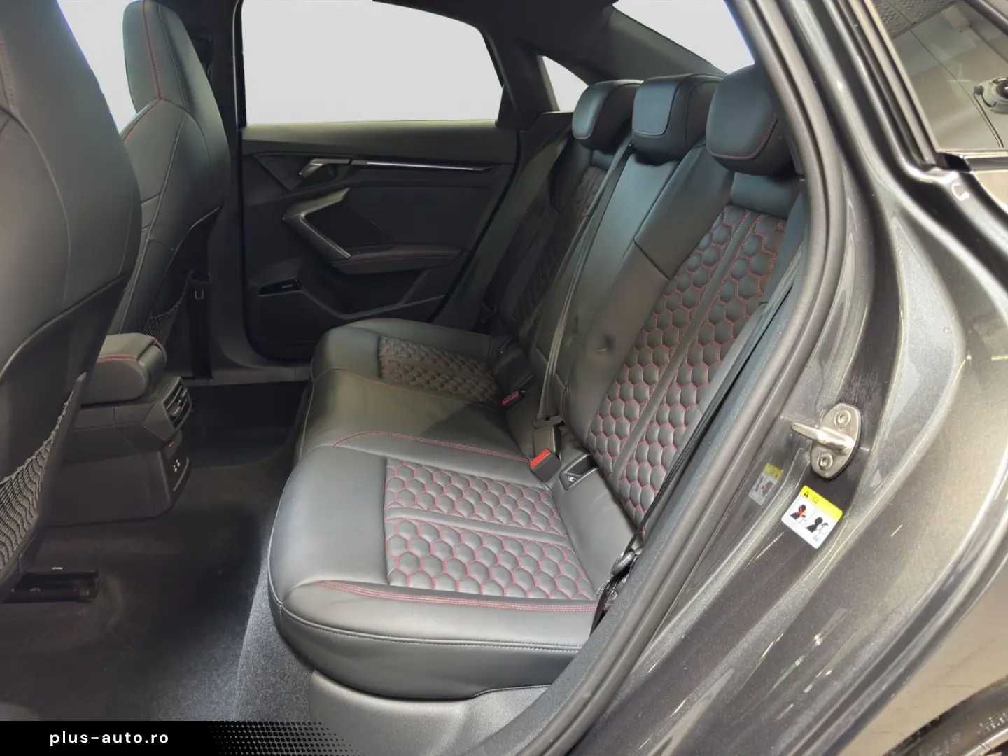 AUDI RS3 Limousine 2.5 TFSI Quattro Matrix HuD Pano Sonos