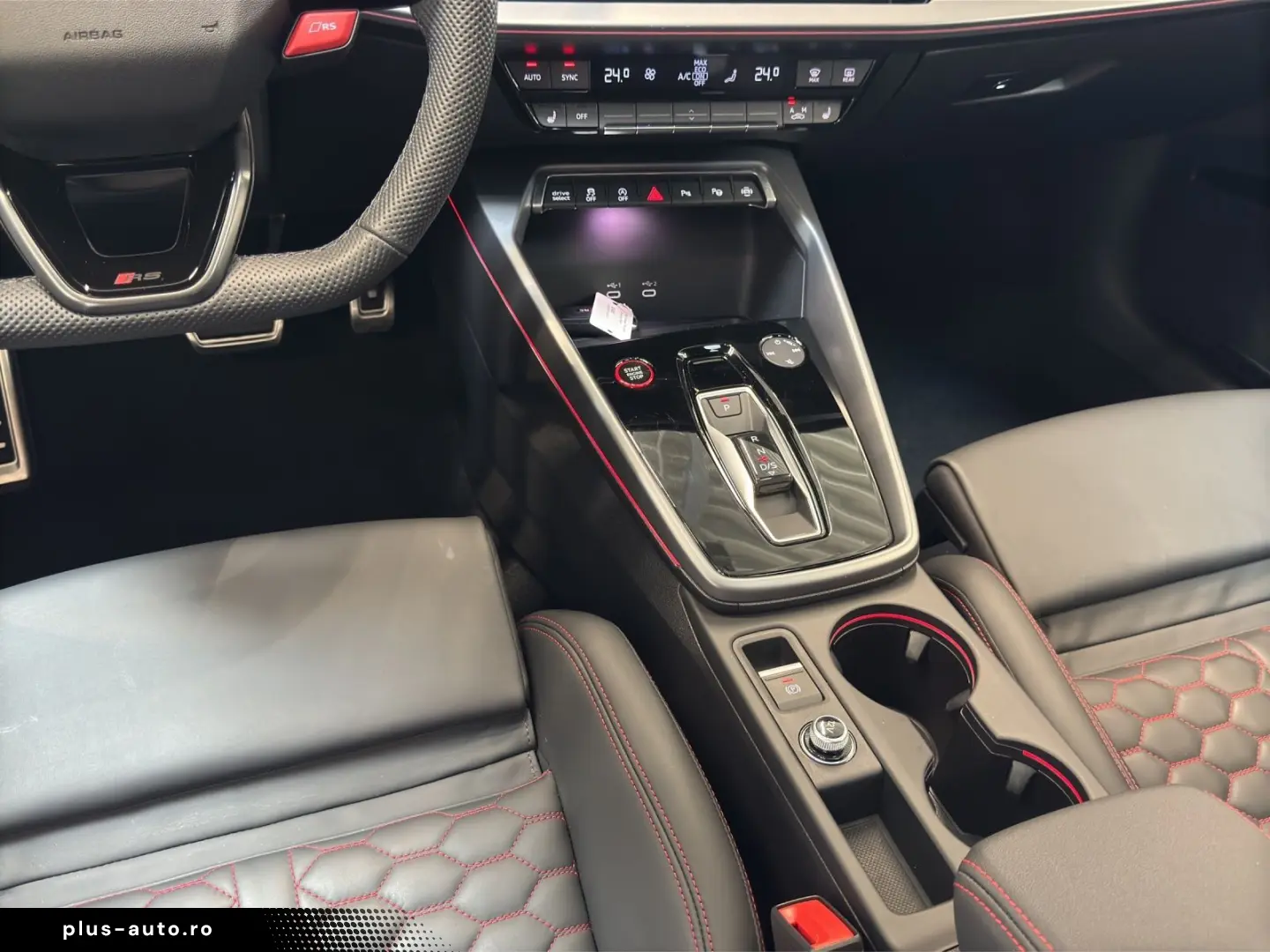 AUDI RS3 Limousine 2.5 TFSI Quattro Matrix HuD Pano Sonos