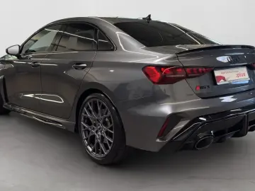 AUDI RS3 Limousine 2.5 TFSI Quattro Matrix HuD Pano Sonos