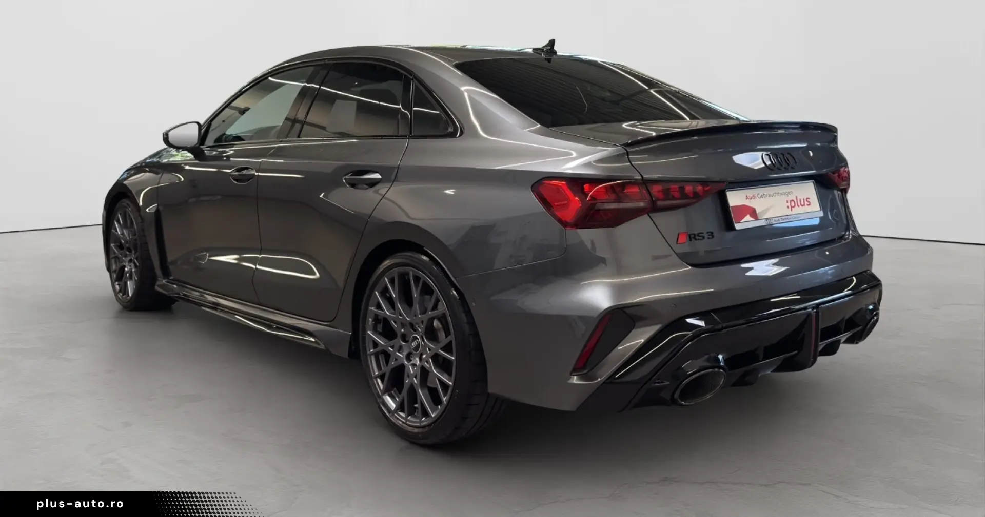 AUDI RS3 Limousine 2.5 TFSI Quattro Matrix HuD Pano Sonos