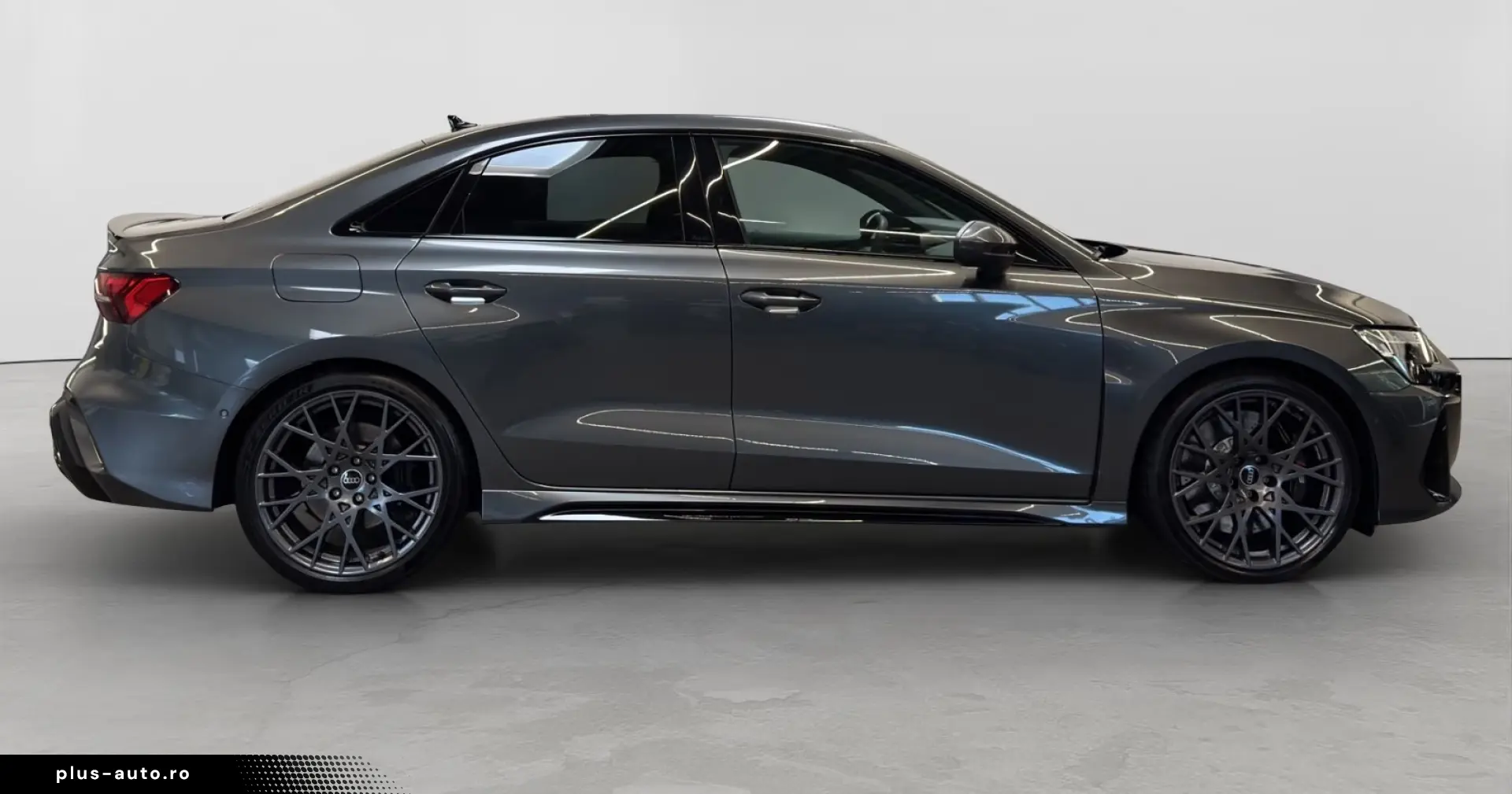 AUDI RS3 Limousine 2.5 TFSI Quattro Matrix HuD Pano Sonos