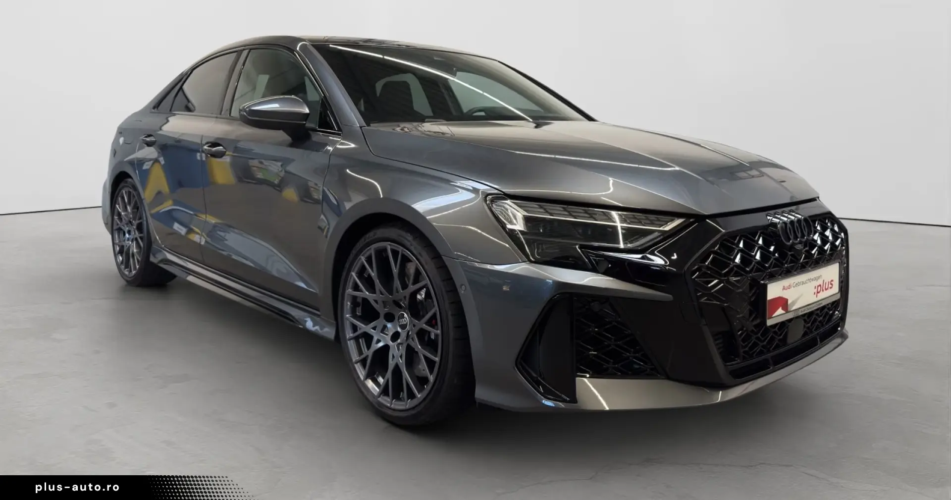 AUDI RS3 Limousine 2.5 TFSI Quattro Matrix HuD Pano Sonos