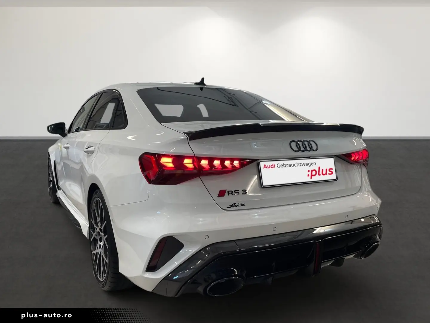 AUDI RS3 Limousine 2.5 TFSI Quattro HuD Pano Sonos