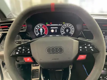 AUDI RS3 Limousine 2.5 TFSI Quattro HuD Pano Sonos