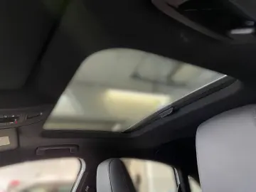 AUDI RS3 Limousine 2.5 TFSI Quattro HuD Pano Sonos